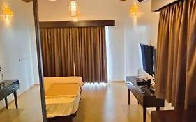 Waves And Vibes Resort